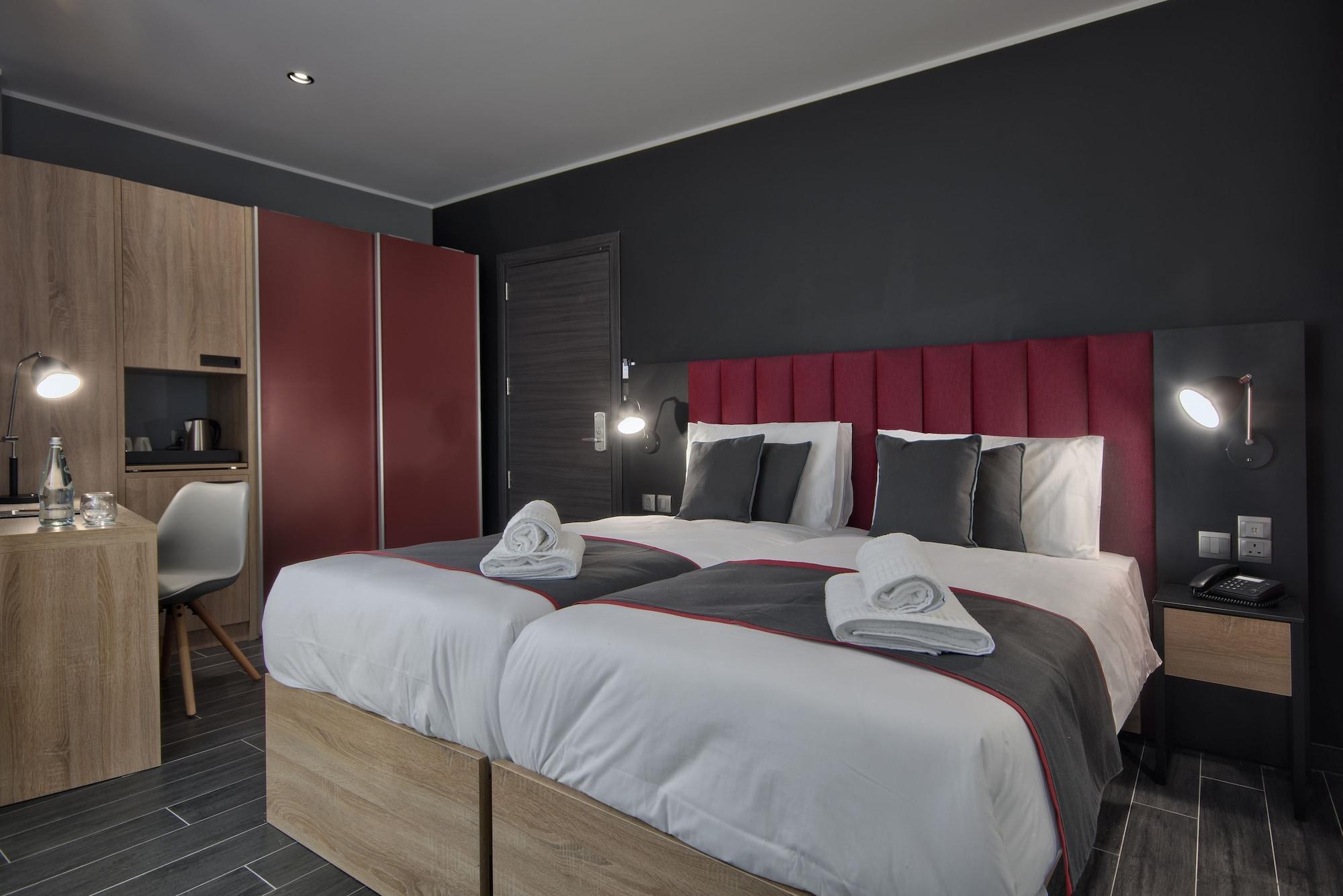 Be.Hotel St. Julian's Exteriör bild Room in the hotel