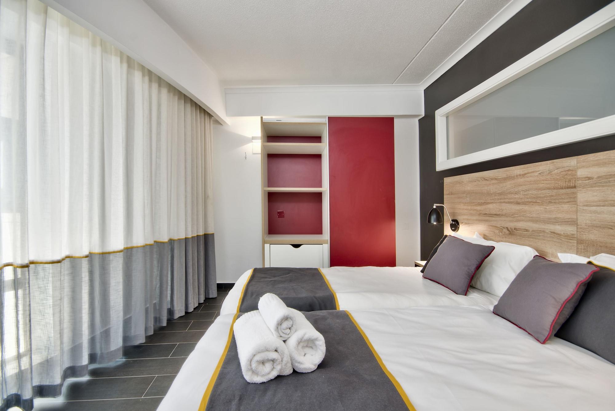 Be.Hotel St. Julian's Exteriör bild Room at the hotel